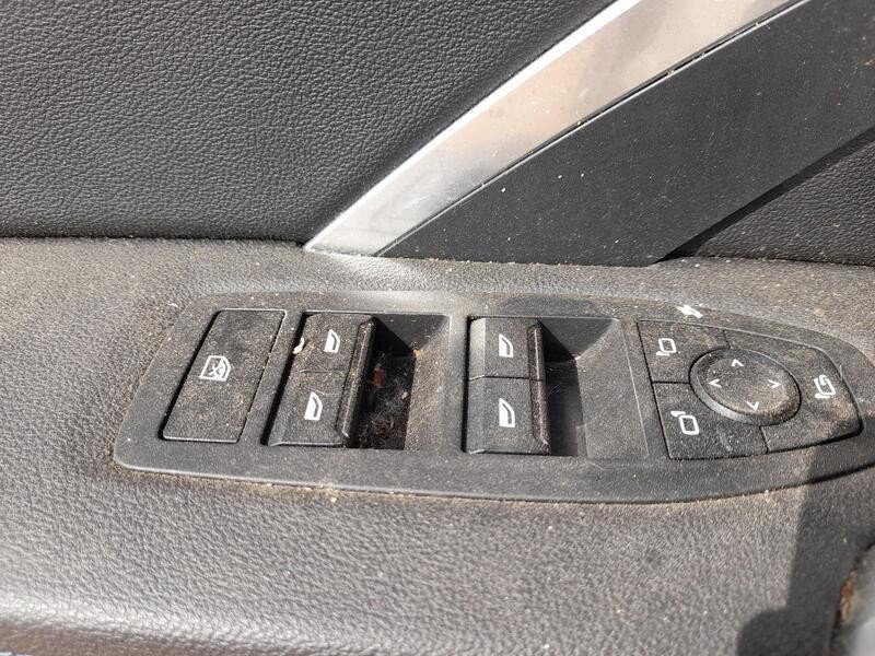 Recambio de mando elevalunas delantero izquierdo para bmw x1 (u11) sdrive 18 i referencia OEM IAM 61315A7CB16 C/MANDO RETROVISOR