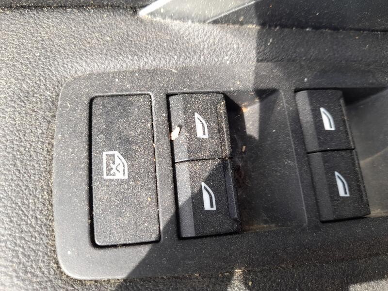 Recambio de mando elevalunas delantero izquierdo para bmw x1 (u11) sdrive 18 i referencia OEM IAM 61315A7CB16 C/MANDO RETROVISOR