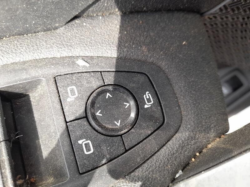 Recambio de mando elevalunas delantero izquierdo para bmw x1 (u11) sdrive 18 i referencia OEM IAM 61315A7CB16 C/MANDO RETROVISOR