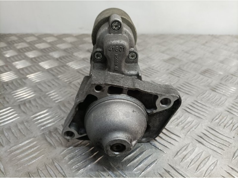 Recambio de motor arranque para renault megane iv grandtour tech road referencia OEM IAM 233004868R 0001170629 BOSCH