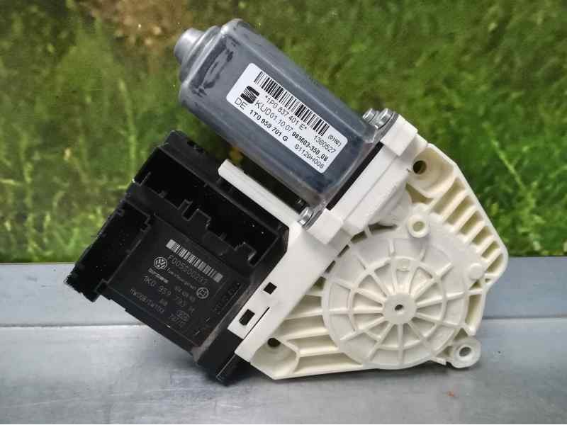 Recambio de motor elevalunas delantero izquierdo para seat leon (1p1) comfort limited referencia OEM IAM 1P0837401E 2 CLAVIJAS 