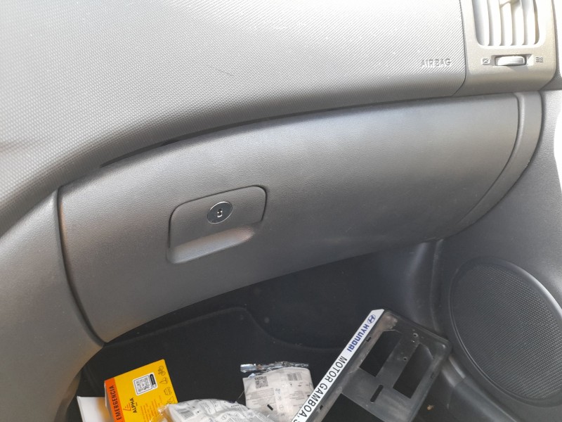 Recambio de guantera para hyundai i30 (fd) 1.6 crdi referencia OEM IAM 845102L020  