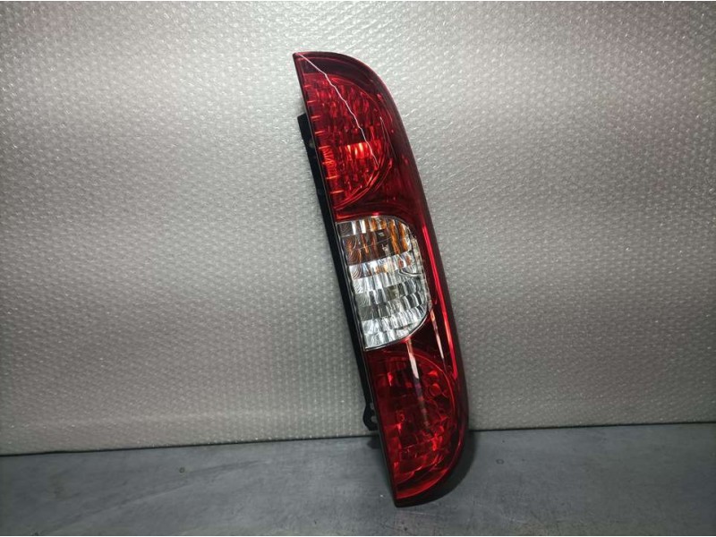 Recambio de piloto trasero derecho para fiat doblo cargo (223) 1.9 jtd sx furg. panorama referencia OEM IAM 20110383 20110999 MA