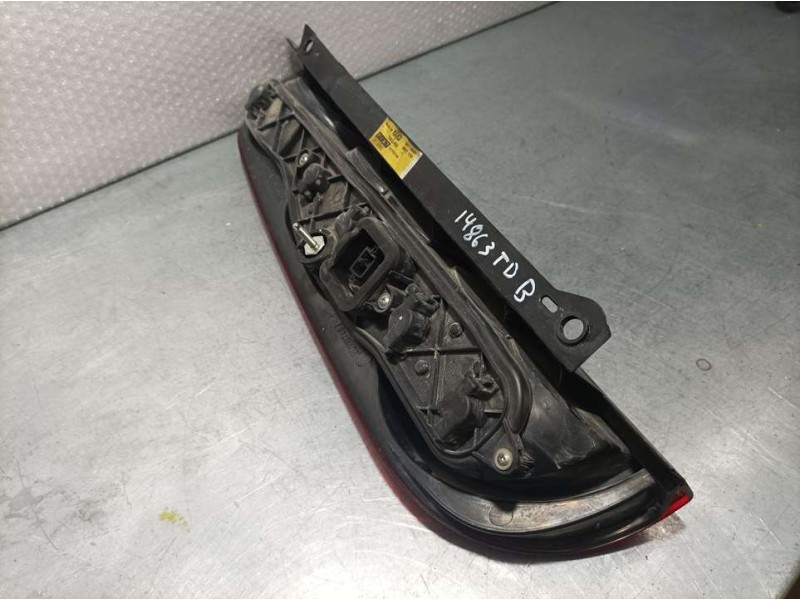 Recambio de piloto trasero derecho para fiat doblo cargo (223) 1.9 jtd sx furg. panorama referencia OEM IAM 20110383 20110999 MA