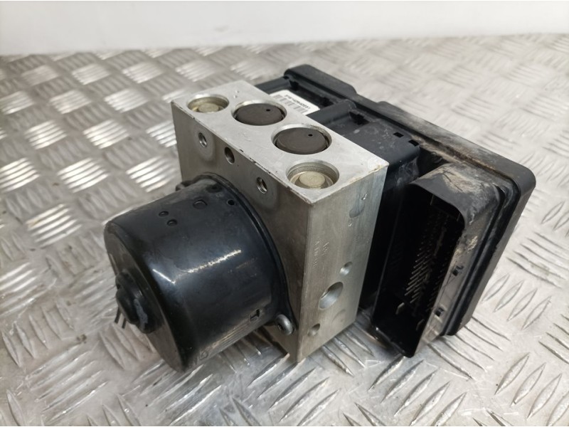 Recambio de abs para ford focus berlina (cak) ambiente referencia OEM IAM 2M512M110EE 10020404024 ATE