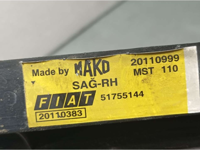 Recambio de piloto trasero derecho para fiat doblo cargo (223) 1.9 jtd sx furg. panorama referencia OEM IAM 20110383 20110999 MA