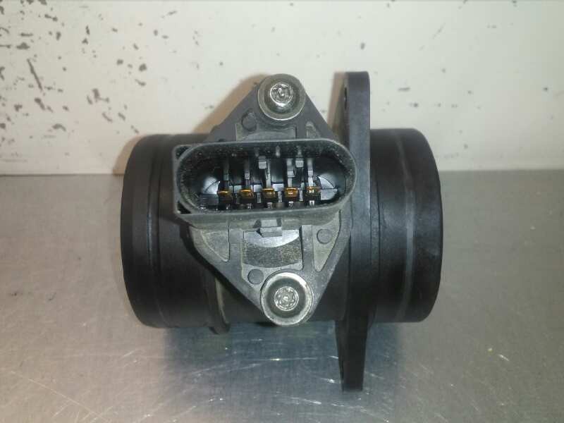 Recambio de caudalimetro para volkswagen polo berlina (6n2) 1.4 tdi referencia OEM IAM 045906461 0281002318 BOSCH