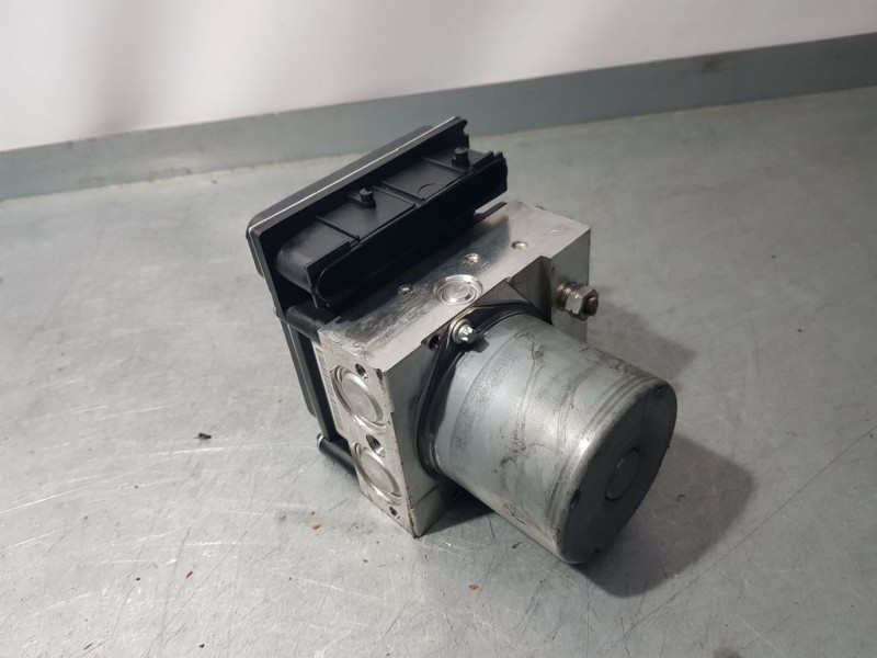 Recambio de abs para mercedes-benz clase b (w245) 180 cdi (245.207) referencia OEM IAM A0064316312 0265230373 BOSCH