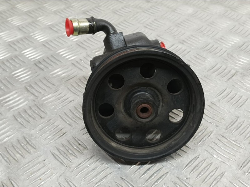 Recambio de bomba direccion para ford focus berlina (cak) ambiente referencia OEM IAM HBDJC  