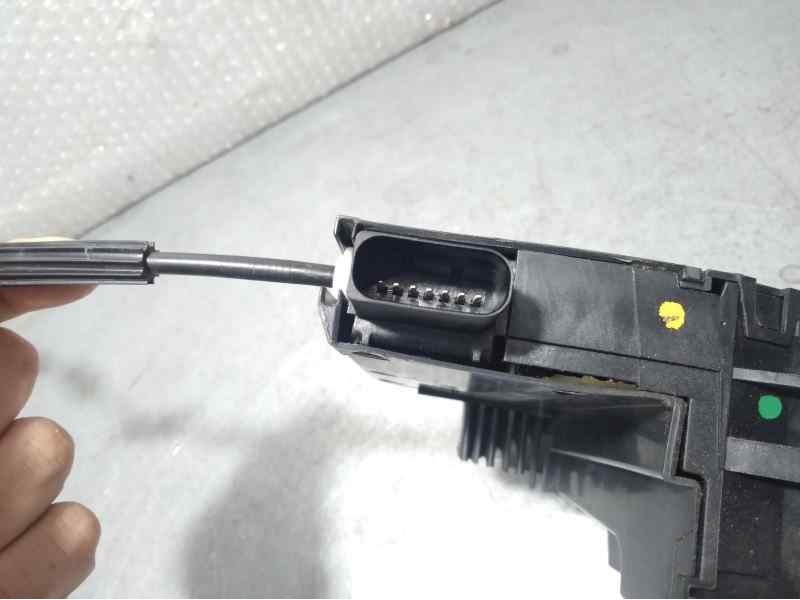 Recambio de cerradura puerta delantera derecha para peugeot 308 style referencia OEM IAM 9810309380  7 PINES