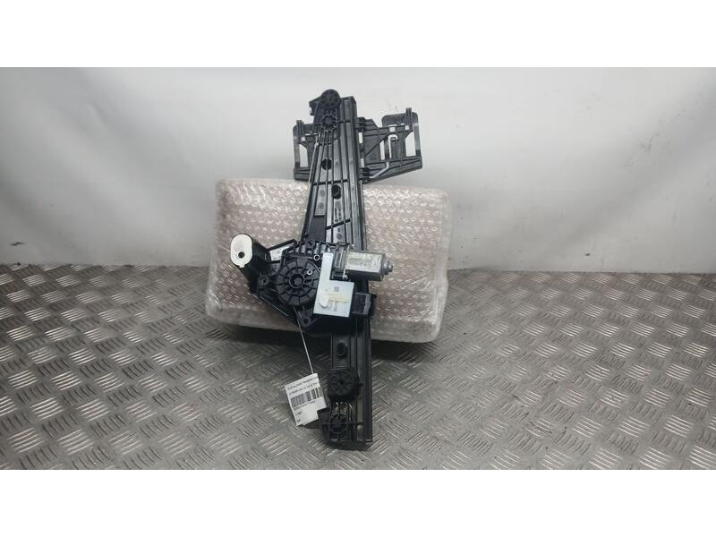 Recambio de elevalunas trasero derecho para citroën c4 1.2 12v e-thp pure tech referencia OEM IAM 9832714280  ELECTRICO 6 PINS