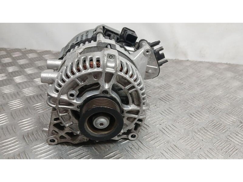 Recambio de alternador para ford focus iv turnier (hp) 1.0 ecoboost mhev referencia OEM IAM L1TA11238AC 0127813039 BOSCH