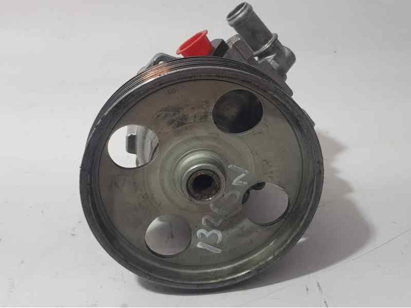 Recambio de bomba direccion para peugeot boxer furgón 335 l2h1 pro bluehdi 130 referencia OEM IAM 9805820980 7692974138 BOSCH