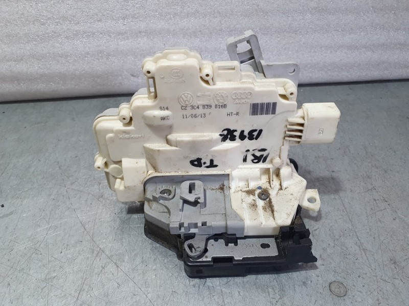 Recambio de cerradura puerta trasera derecha para volkswagen passat variant (365) highline bluemotion referencia OEM IAM 3C48390