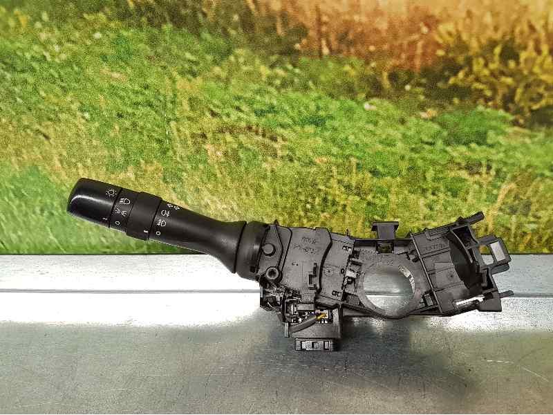 Recambio de mando luces para toyota yaris active referencia OEM IAM 17F611 02311 J44