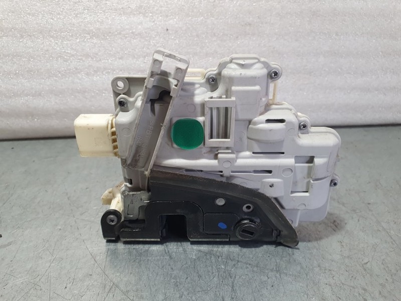 Recambio de cerradura puerta trasera derecha para volkswagen passat variant (365) highline bluemotion referencia OEM IAM 3C48390