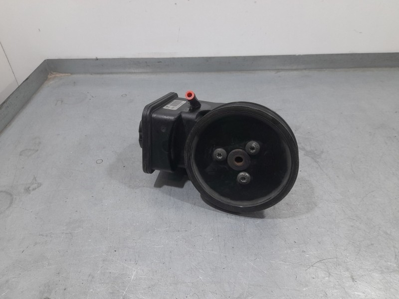 Recambio de bomba direccion para bmw 5 (e60) 530 d referencia OEM IAM LH676095601W ZFLS7693974101 