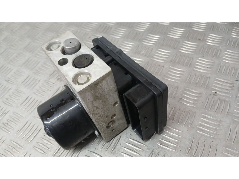 Recambio de abs para ssangyong kyron 2.7 xdi 4x4 referencia OEM IAM 4894009600 ATE 06210208674