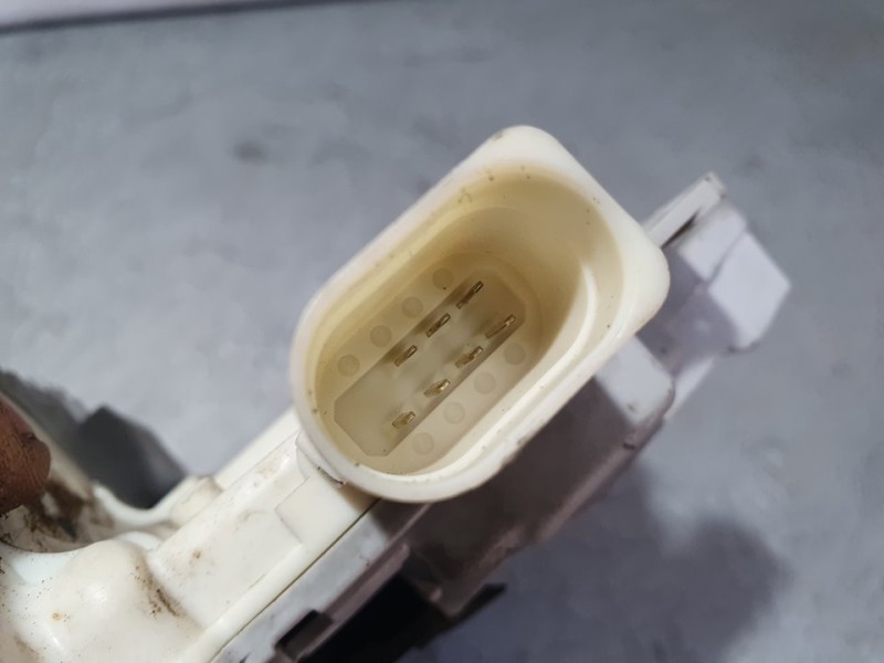 Recambio de cerradura puerta trasera derecha para volkswagen passat variant (365) highline bluemotion referencia OEM IAM 3C48390