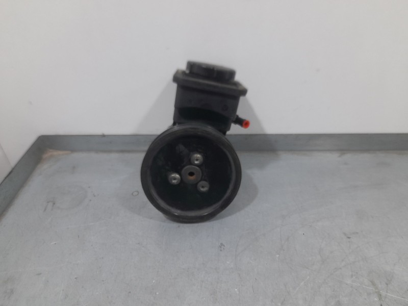 Recambio de bomba direccion para bmw 5 (e60) 530 d referencia OEM IAM LH676095601W ZFLS7693974101 