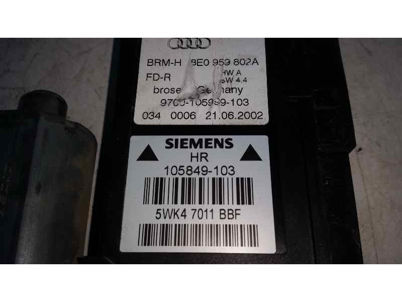 Recambio de motor elevalunas trasero derecho para audi a4 berlina (8e) 2.0 referencia OEM IAM 105849103 8E0959802A 