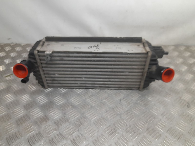 Recambio de intercooler para kia carens iv 1.7 crdi referencia OEM IAM 282712A480  PA66GF35