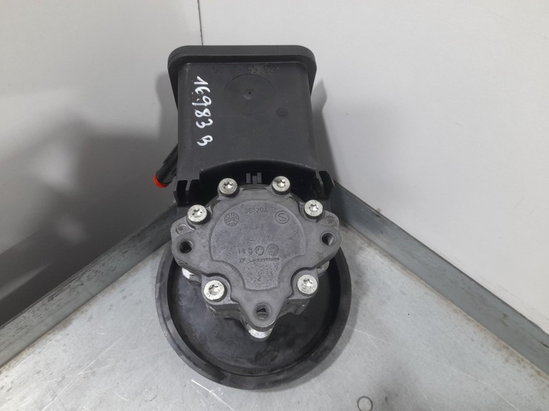 Recambio de bomba direccion para bmw 5 (e60) 530 d referencia OEM IAM LH676095601W ZFLS7693974101 