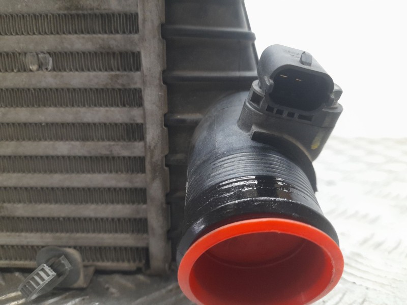 Recambio de intercooler para kia carens iv 1.7 crdi referencia OEM IAM 282712A480  PA66GF35
