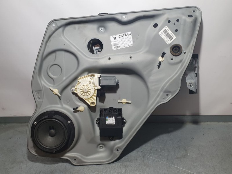 Recambio de elevalunas trasero derecho para mercedes-benz clase b (w245) 180 cdi (245.207) referencia OEM IAM A1697301679 985009