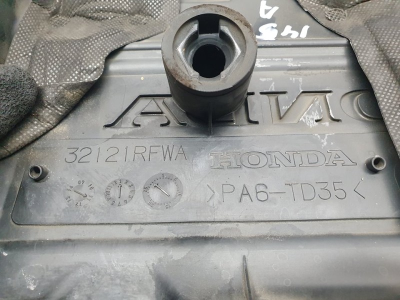 Recambio de tapa motor para honda cr-v (re) elegance referencia OEM IAM 32121RFWA  