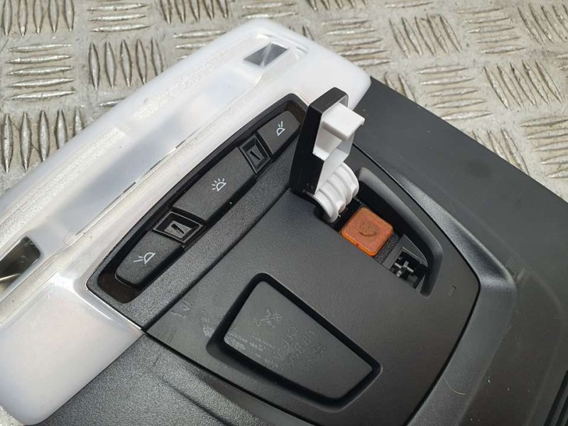 Recambio de luz interior para bmw i8 (i12) i8 pure impulse referencia OEM IAM E32179  