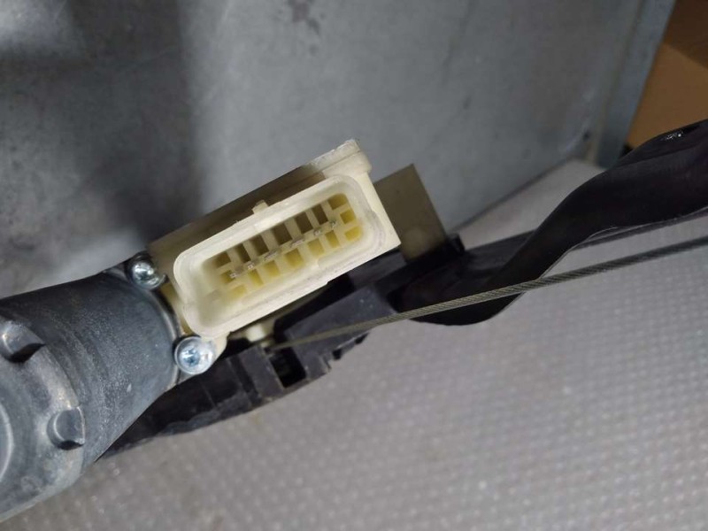 Recambio de elevalunas delantero izquierdo para peugeot 308 style referencia OEM IAM 9816273280 122424 ELECTRICO 6 PINES