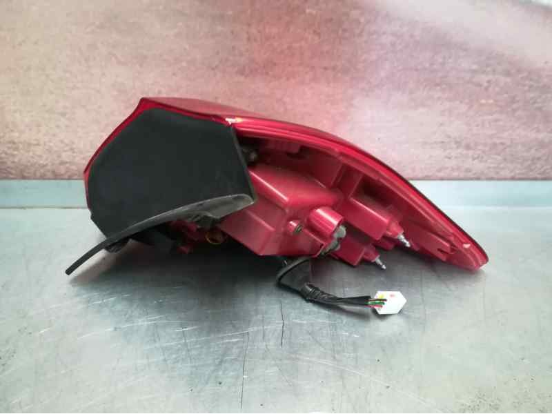 Recambio de piloto trasero izquierdo para kia cee´d tech referencia OEM IAM  ROZADO VER FOTOS EXTERIOR