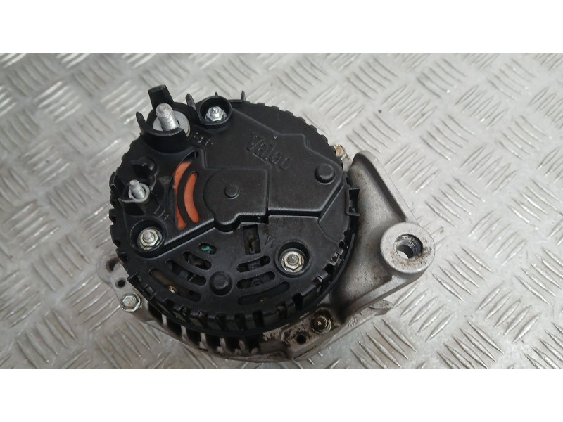Recambio de alternador para peugeot 306 hatchback (7a, 7c, n3, n5) 1.9 d referencia OEM IAM 5705F3  A13VI87