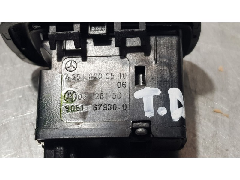 Recambio de mando elevalunas trasero derecho para mercedes-benz clase b (w245) 180 cdi (245.207) referencia OEM IAM A2518200510 