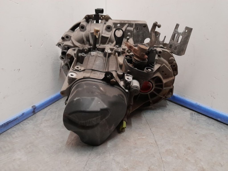 Recambio de caja cambios para renault megane ii classic berlina confort authentique referencia OEM IAM JH3143 R000658 5VELOCIDAD