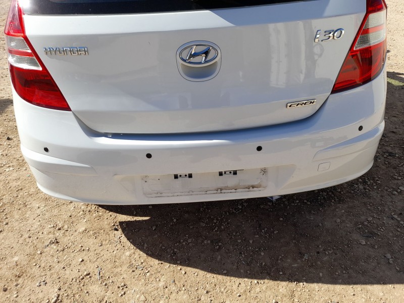 Recambio de paragolpes trasero para hyundai i30 (fd) 1.6 crdi referencia OEM IAM 866112L020  