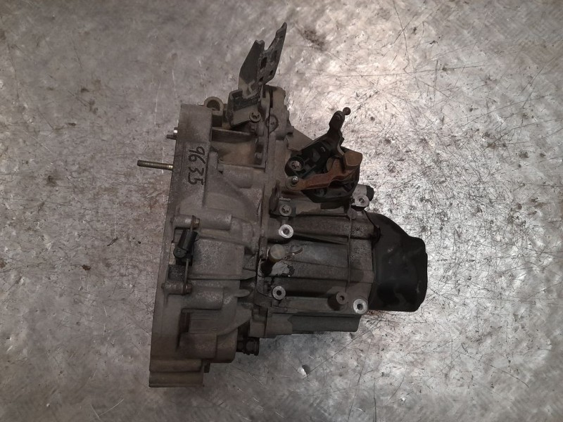 Recambio de caja cambios para renault megane ii classic berlina confort authentique referencia OEM IAM JH3143 R000658 5VELOCIDAD
