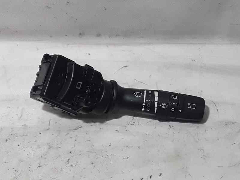 Recambio de mando limpia para kia cee´d tech referencia OEM IAM 934202K560  