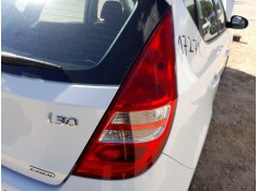 PILOTO TRASERO DERECHO 924022L010 