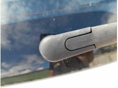 Recambio de motor limpia trasero para kia carens iv 1.7 crdi referencia OEM IAM 98700A4000 MONTADO EN PUERTA 