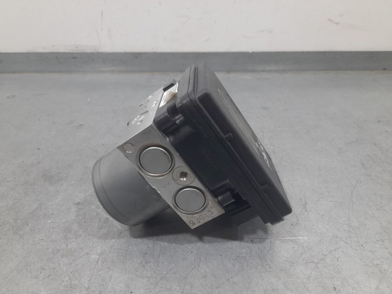 Recambio de abs para kia rio (yb) hibrid referencia OEM IAM 58910H8400  MANDO
