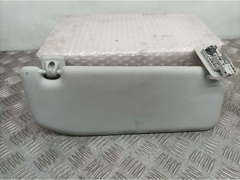 Recambio de parasol izquierdo para citroën c4 1.2 12v e-thp pure tech referencia OEM IAM 98265222UW  
