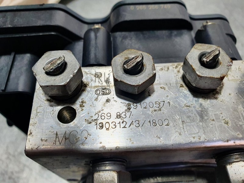 Recambio de abs para opel astra k lim. 5türig business referencia OEM IAM 3912057 269837 