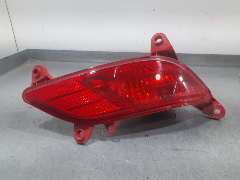 Recambio de piloto trasero derecho paragolpes para kia carens iv 1.7 crdi referencia OEM IAM 92406A4100  