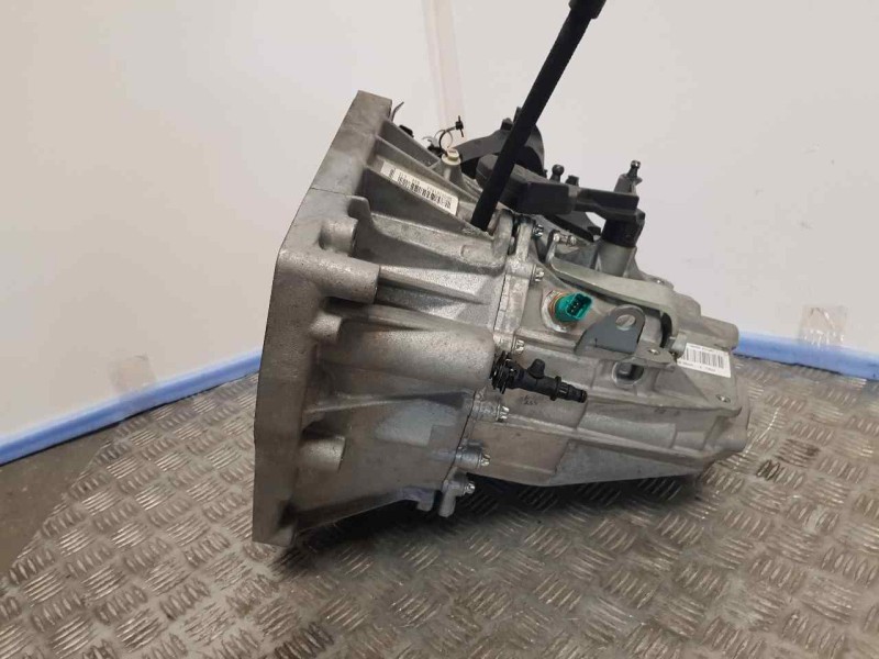 Recambio de caja cambios para nissan towstar acenta referencia OEM IAM TL4368 S0081G3 6VELOCIDADES