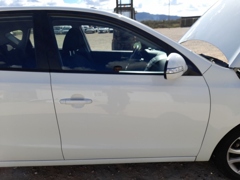 Recambio de puerta delantera derecha para hyundai i30 (fd) 1.6 crdi referencia OEM IAM 760042R010  