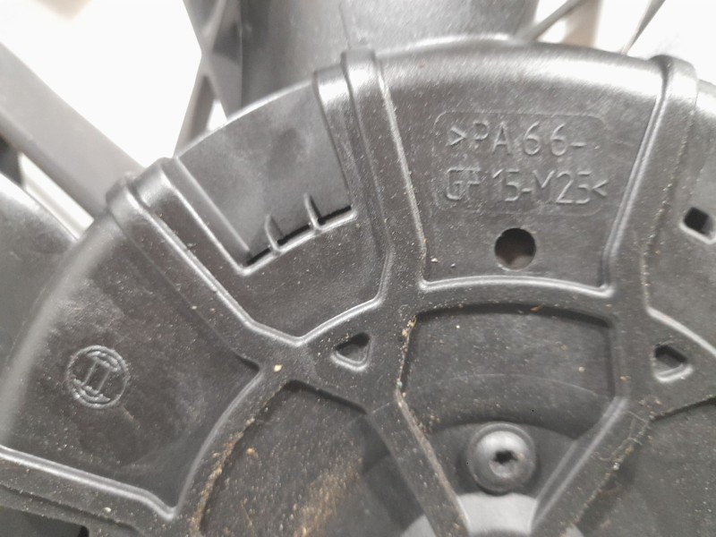 Recambio de electroventilador para bmw 5 (e60) 530 d referencia OEM IAM 1742778982404 10213518 BOSCH