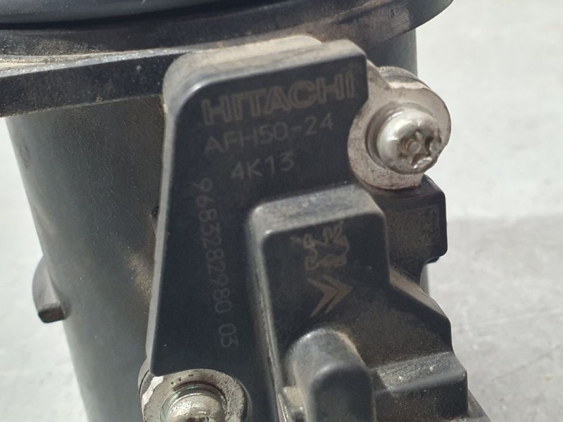 Recambio de caudalimetro para peugeot 208 active referencia OEM IAM 9683282980 AFH5024 HITACHI