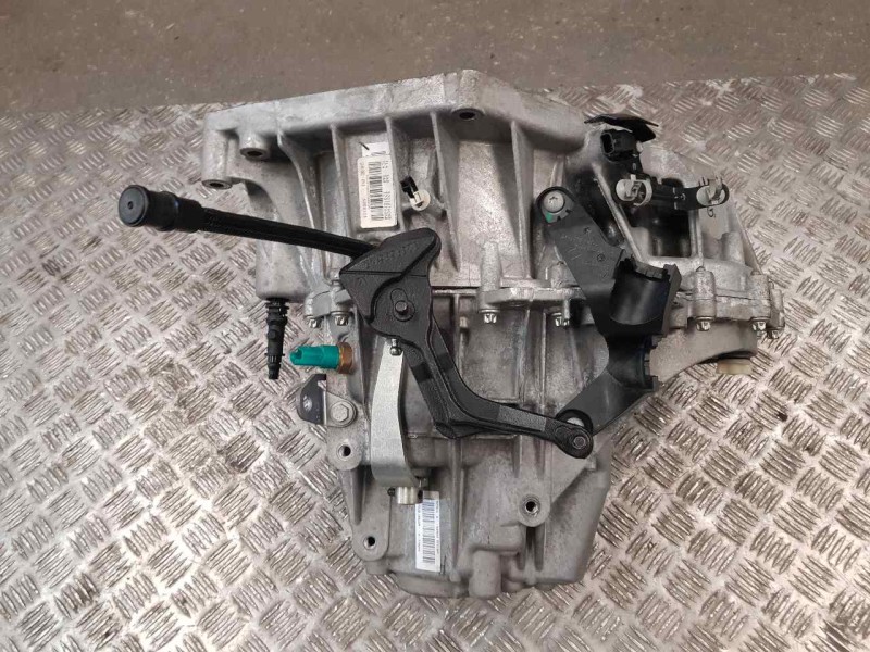 Recambio de caja cambios para nissan towstar acenta referencia OEM IAM TL4368 S0081G3 6VELOCIDADES